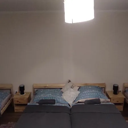 Kamilla Apartmanhaz Olyanmintotthoncsakmegjobb Apartment