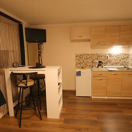 Kamilla Apartmanhaz Olyanmintotthoncsakmegjobb Lejlighed Somogyudvarhely
